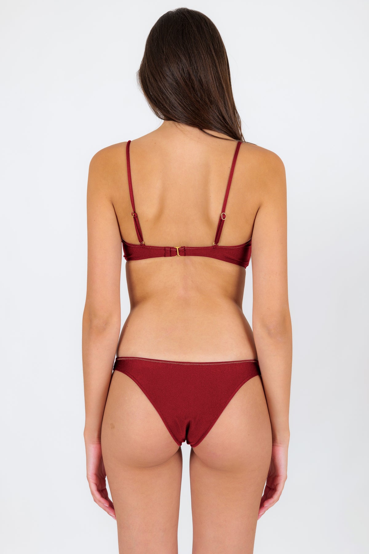 Model Back: Rio De Sol Two Piece Swimwear Set Shimmer-Divino Bandeau-Knot Essential
