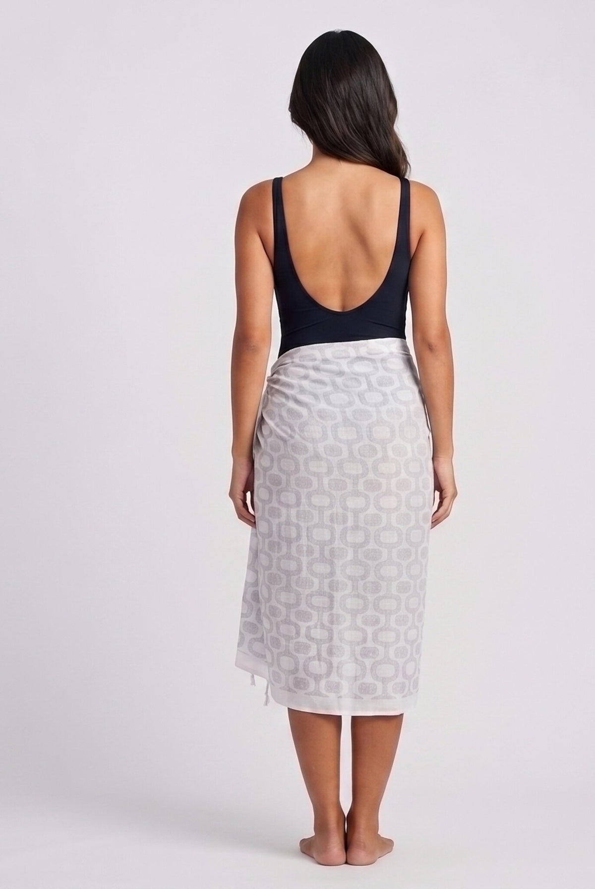 Model Back: Bali Blue Pareo Canga Ipanema Love Rio