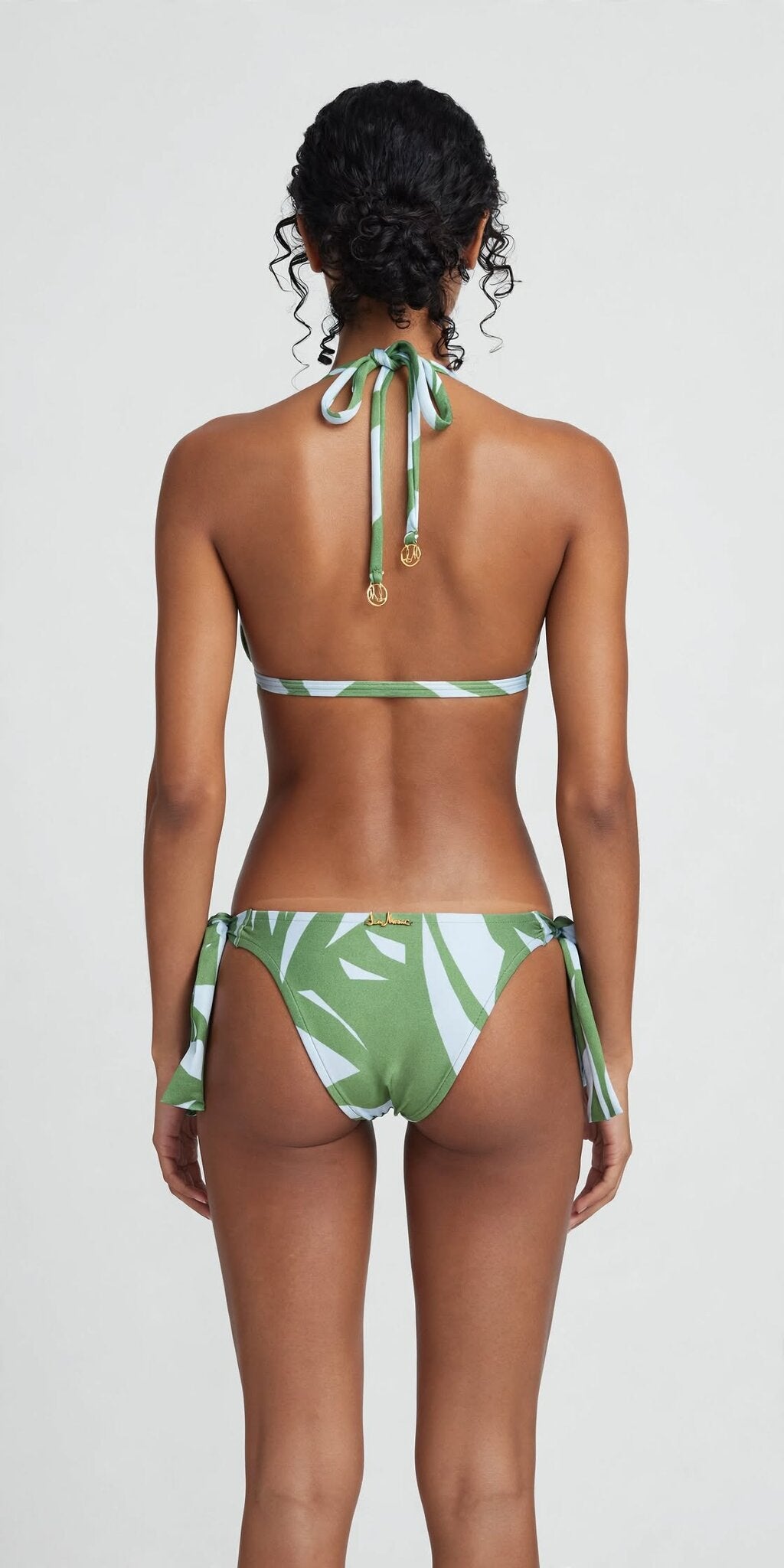 Model Back: Lua Morena Two Piece Swimwear Set Brisa-Da-Floresta Triangulo Laco
