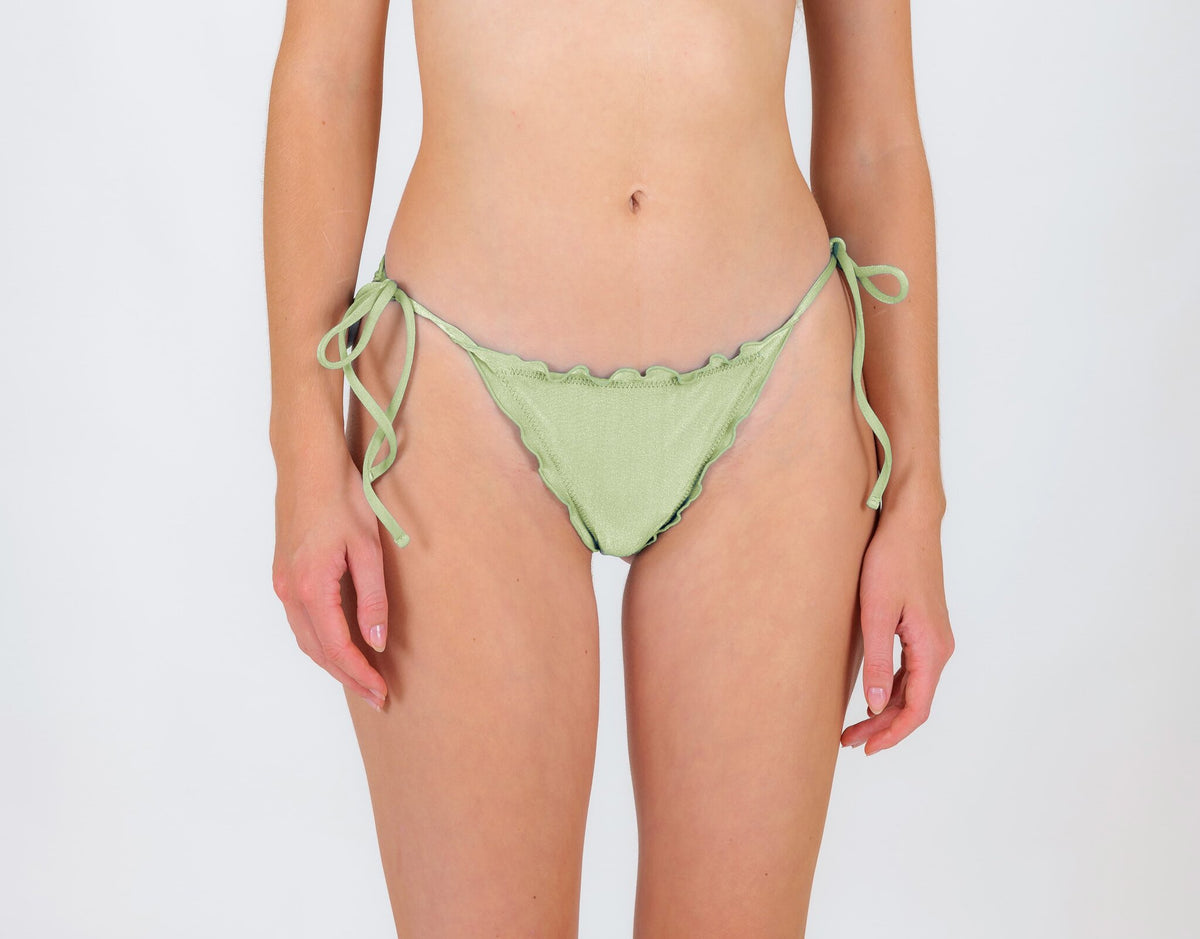Model Front: Rio De Sol Bikini Bottoms Bottom Oliva Frufru-Comfy
