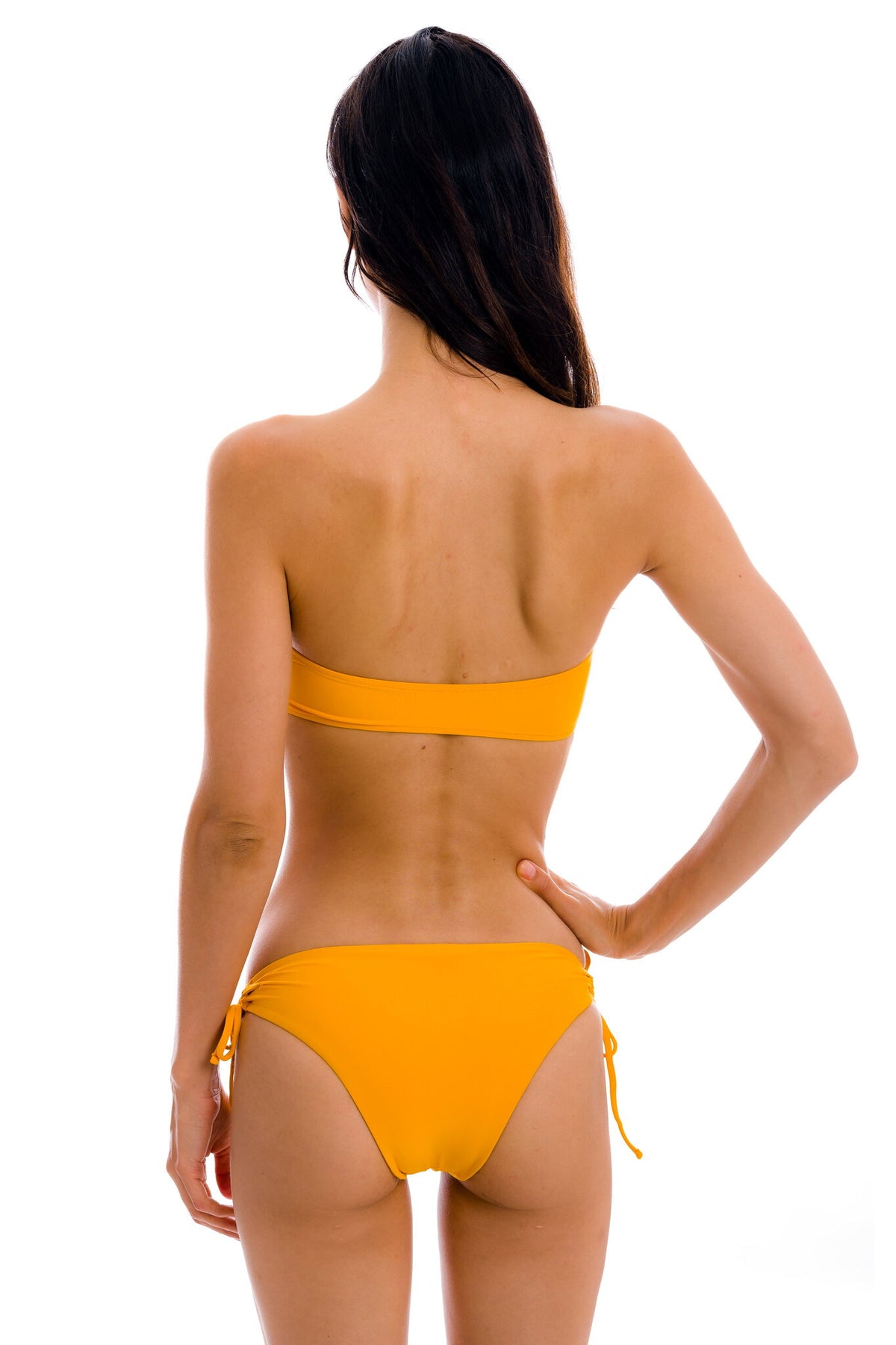 Model Back: Rio De Sol Bikini Tops Top Uv-Pequi Bandeau-Reto