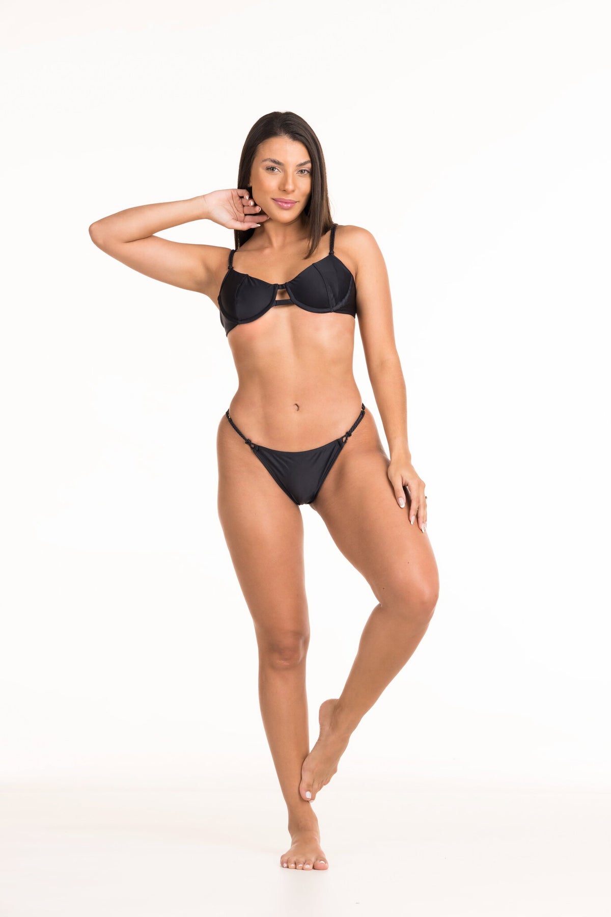 Model Front: La Playa Bikini Tops Top Cordao Duplo Preto