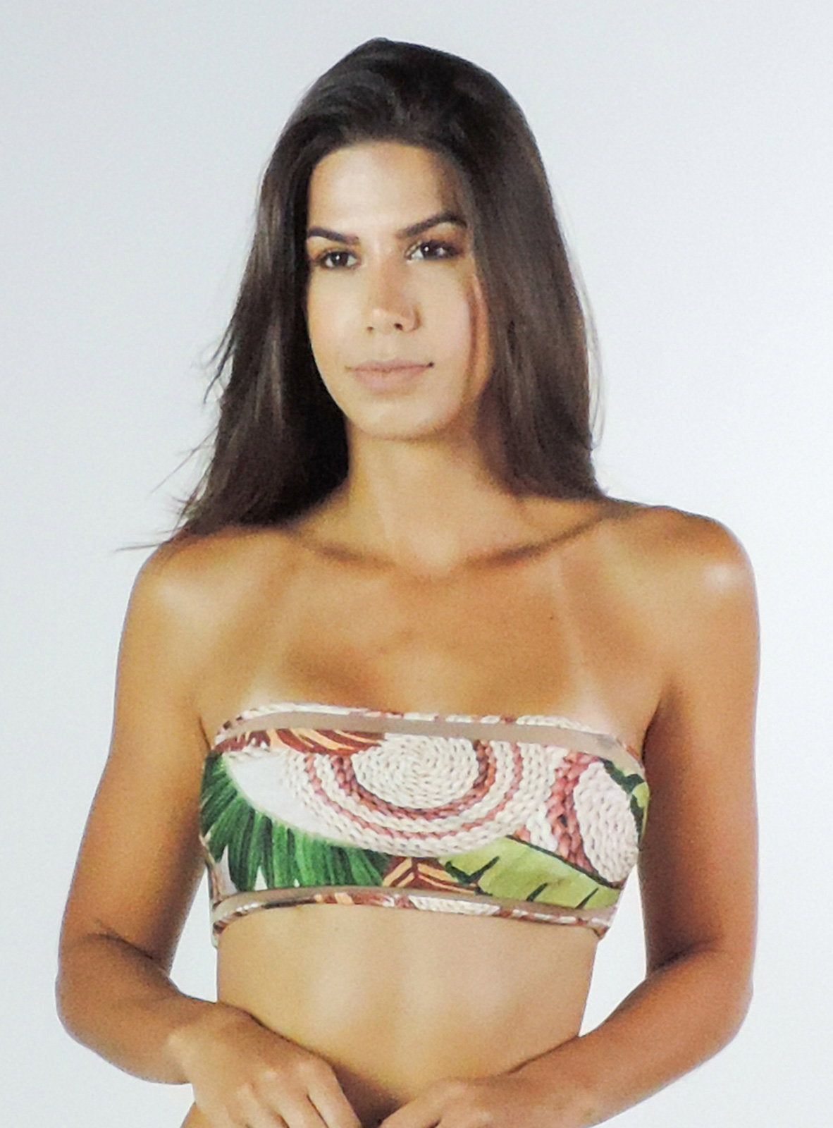 Model Front: La Playa Bikini Tops Top Faixa Feito A Mao
