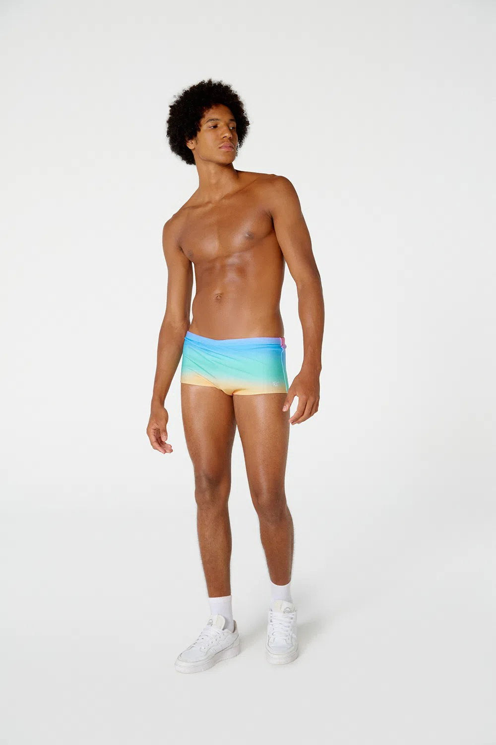 Model Front: Blueman Swim Trunks Sunga Army Degrade Mentos