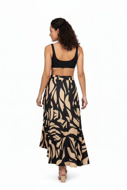 Model Back: Lua Morena Skirts Brisa-Da-Noite Pareo Babado
