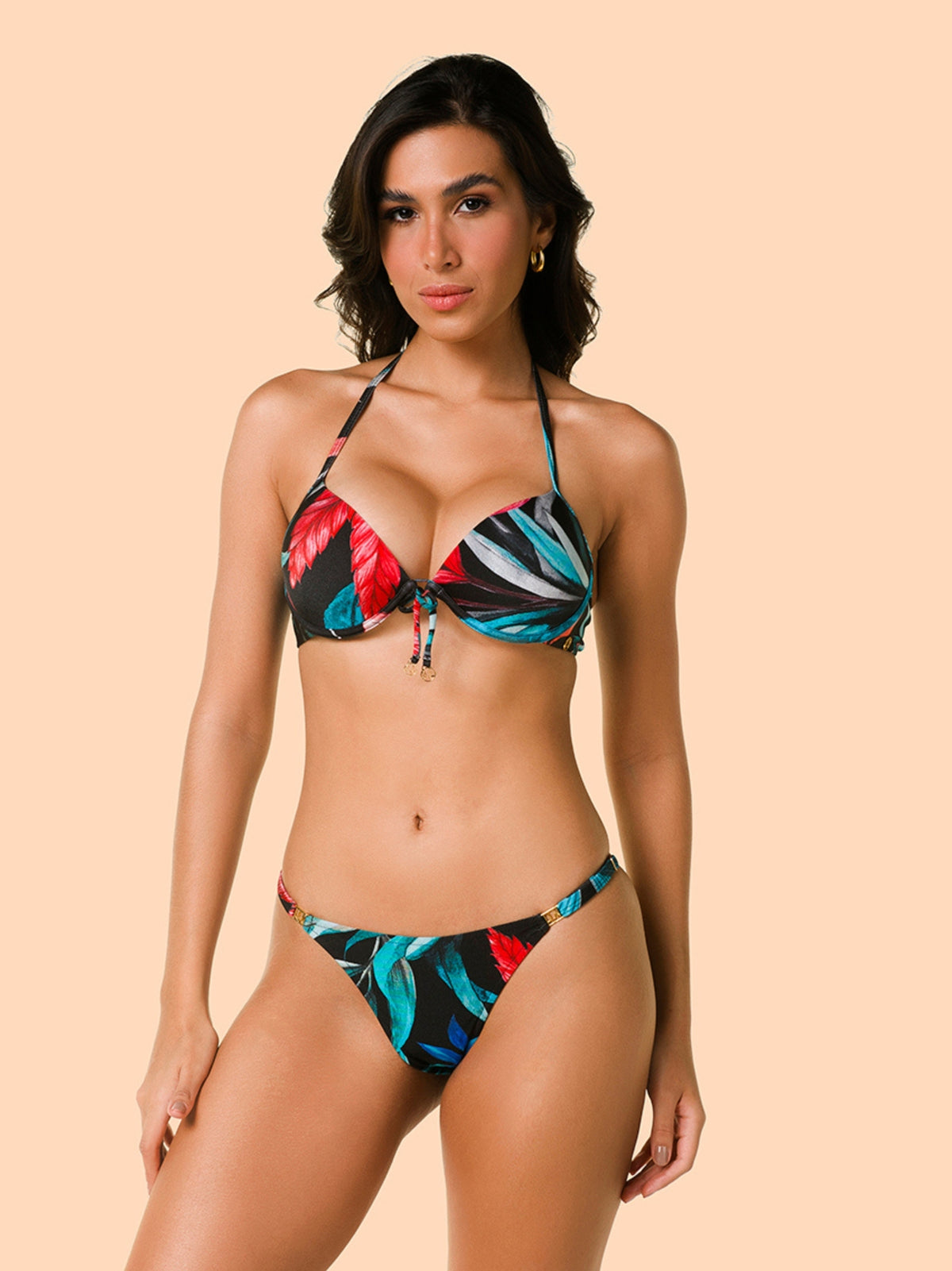 Model Front: Lua Morena Bikini Tops Top Luau Meia-Taca