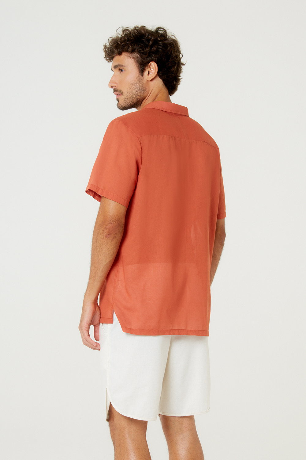 Model Back: Blueman T-Shirt Camisa Free Soft Marrom