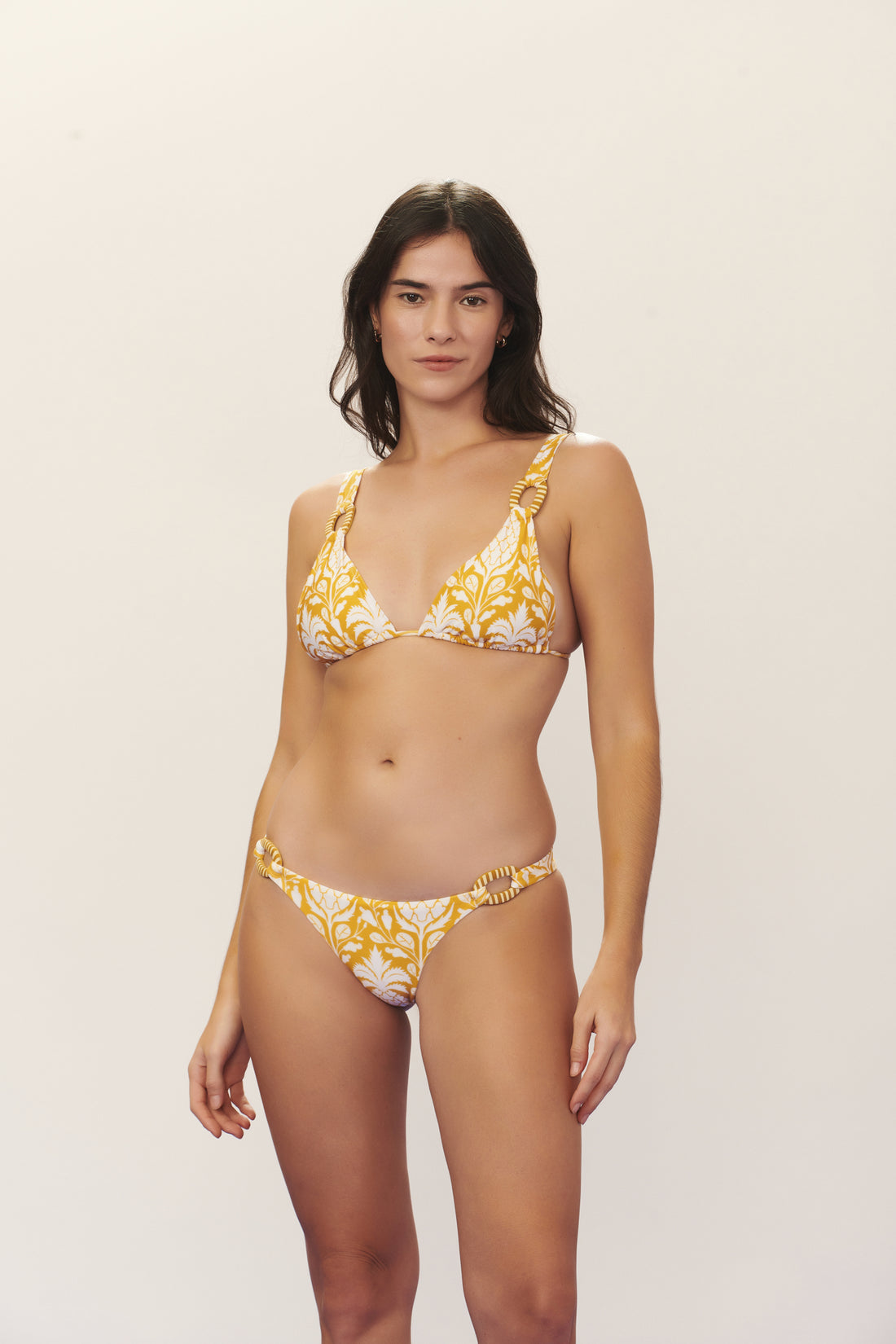 Model Front: Blueman Bikini Tops Top Seiva-Doce-Amarela Ubatuba