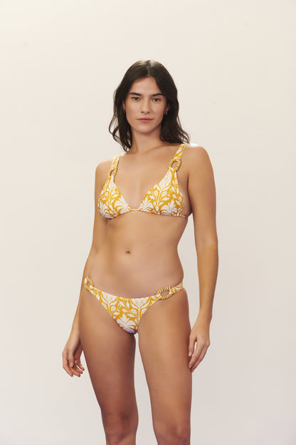Model Front: Blueman Bikini Tops Top Seiva-Doce-Amarela Ubatuba