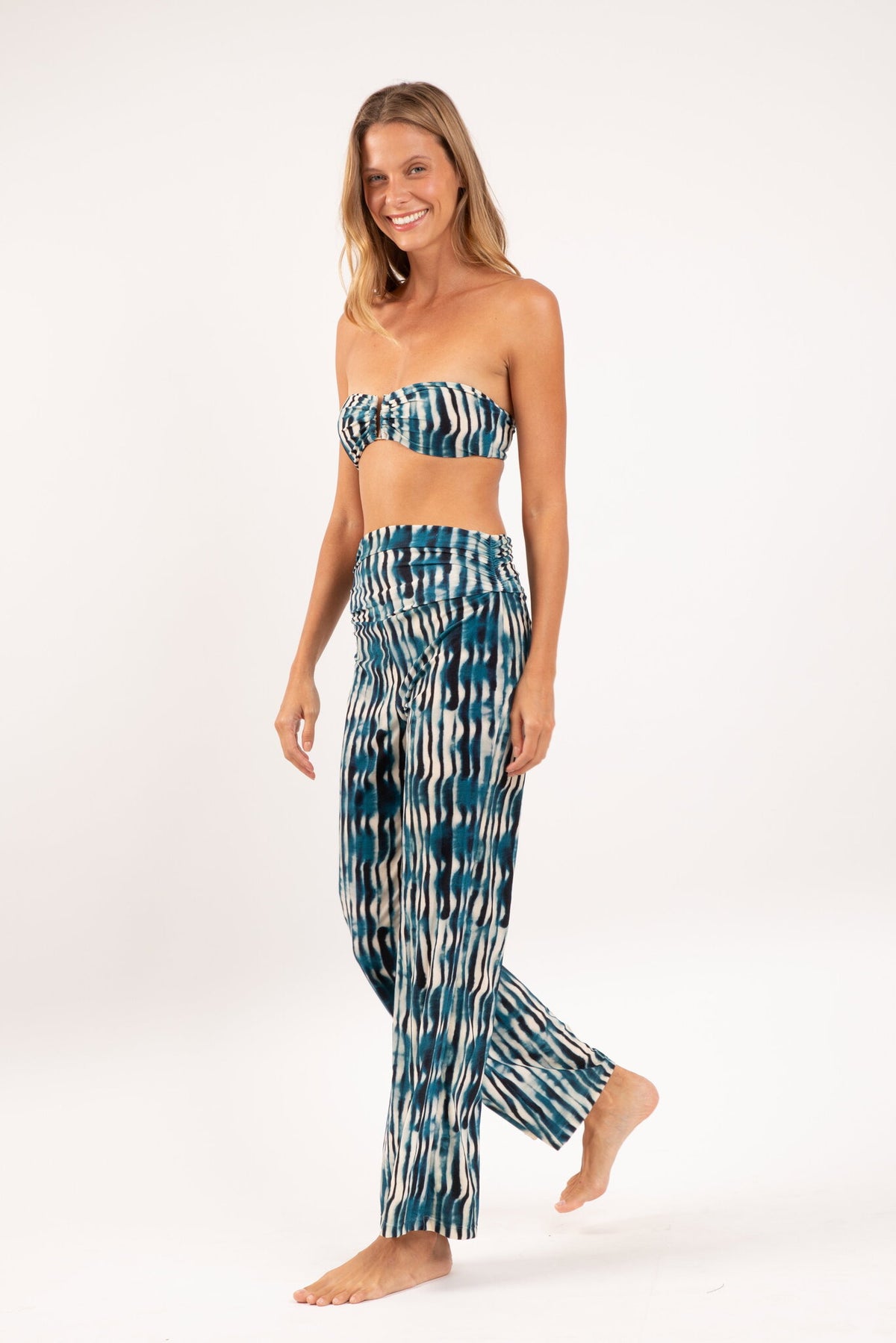 Image 04: Rio De Sol Pants Azule Murana Pants