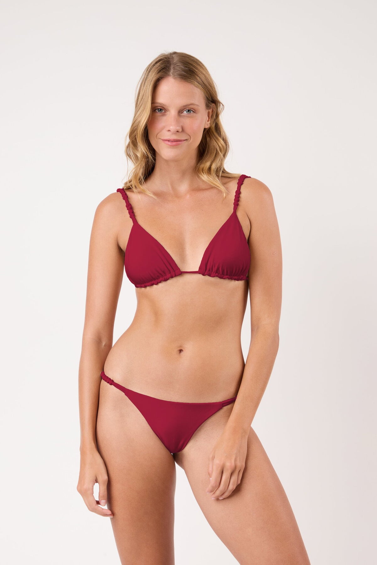 Model Front: Rio De Sol Bikini Bottoms Bottom Touch-Carmim Selena