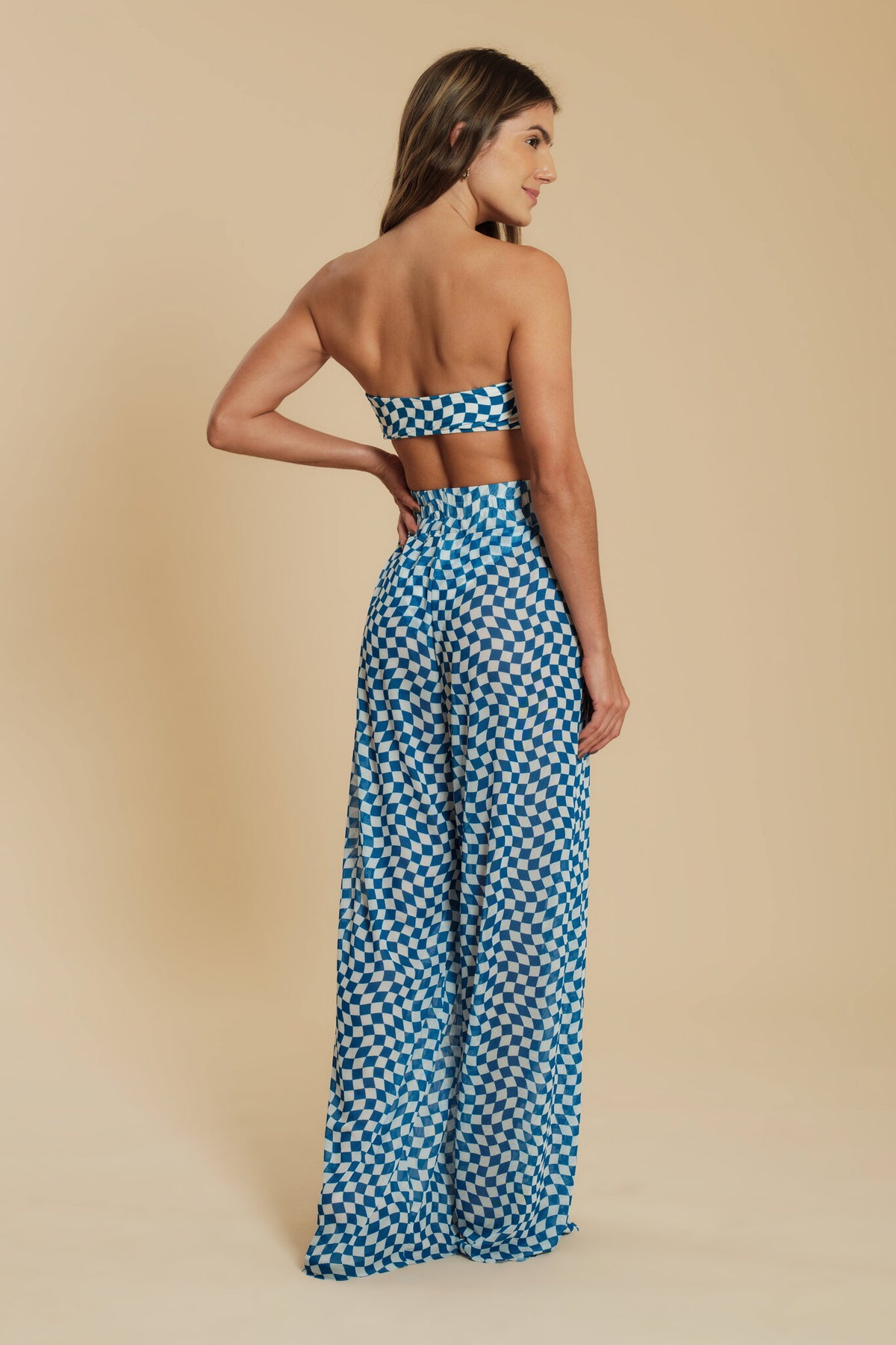 Model Back: Blueman Pants Xadrez Transparent Beach Pants