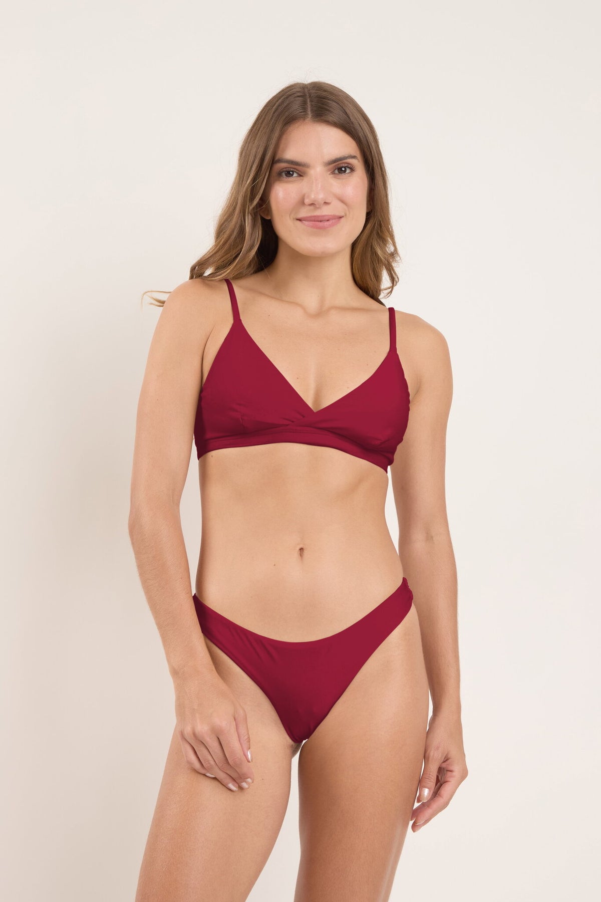 Model Front: Rio De Sol Bikini Tops Top Touch-Carmim Paola