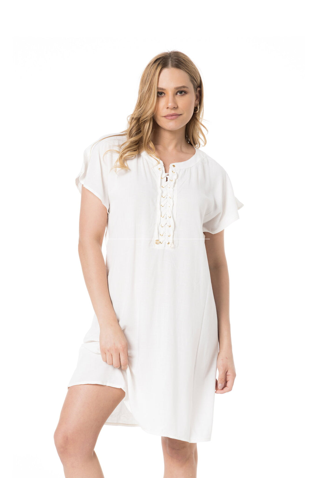 Model Front: Lua Morena Mini Dresses Tunica Ilhos Off-White