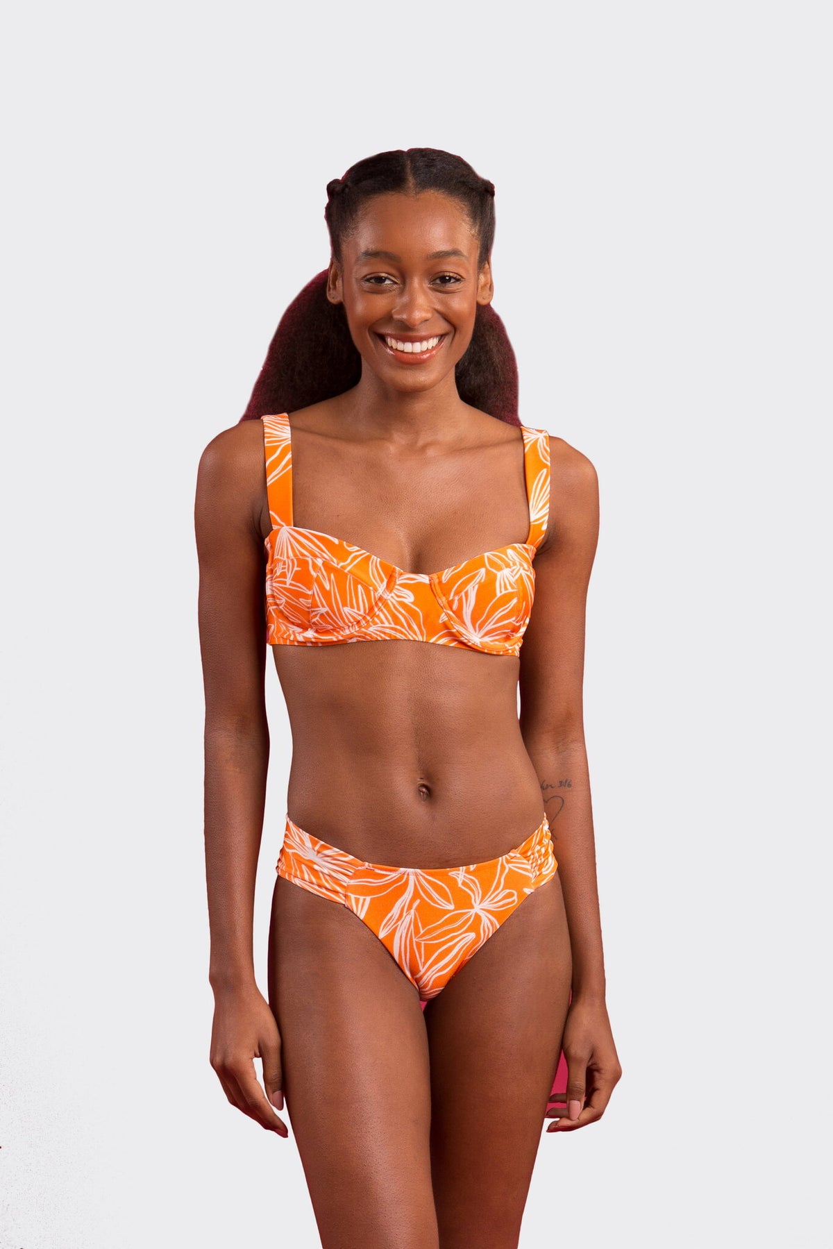 Model Front: Rio De Sol Bikini Bottoms Bottom Trail-Orange Baobi