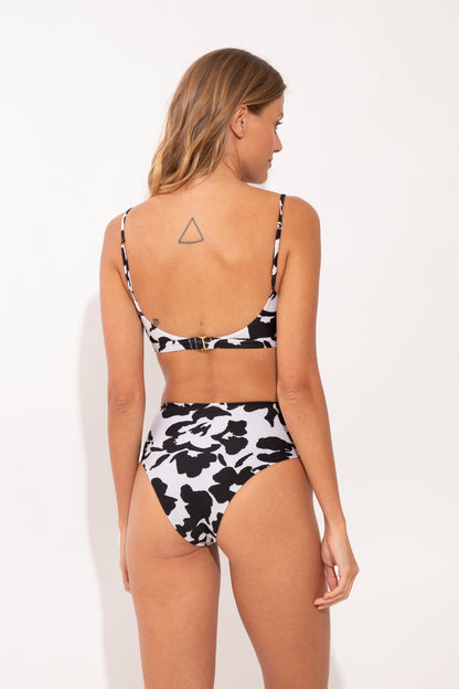 Model Back: Rio De Sol Bikini Bottoms Bottom Poppy Hotpants