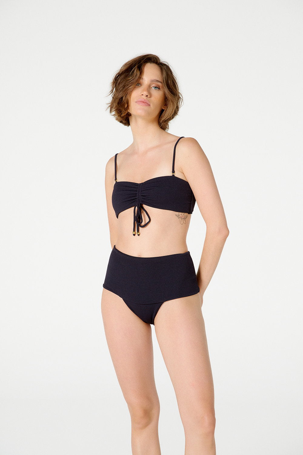 Model Front: Blueman Bikini Bottoms Bottom Gaya Buzios Crispy Preto