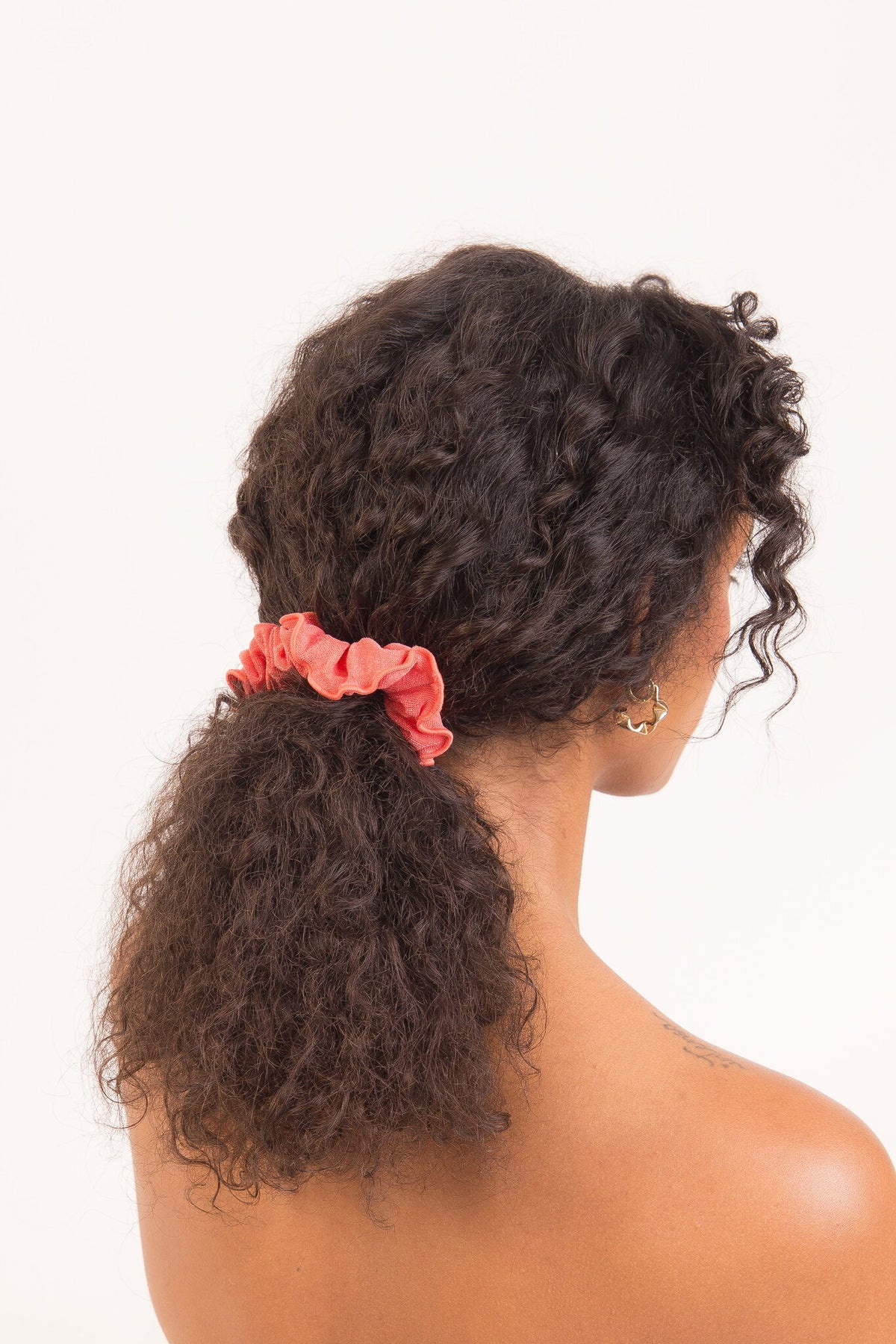 Model Front: Rio De Sol Hair Accessory Malibu-Nina Scrunchie