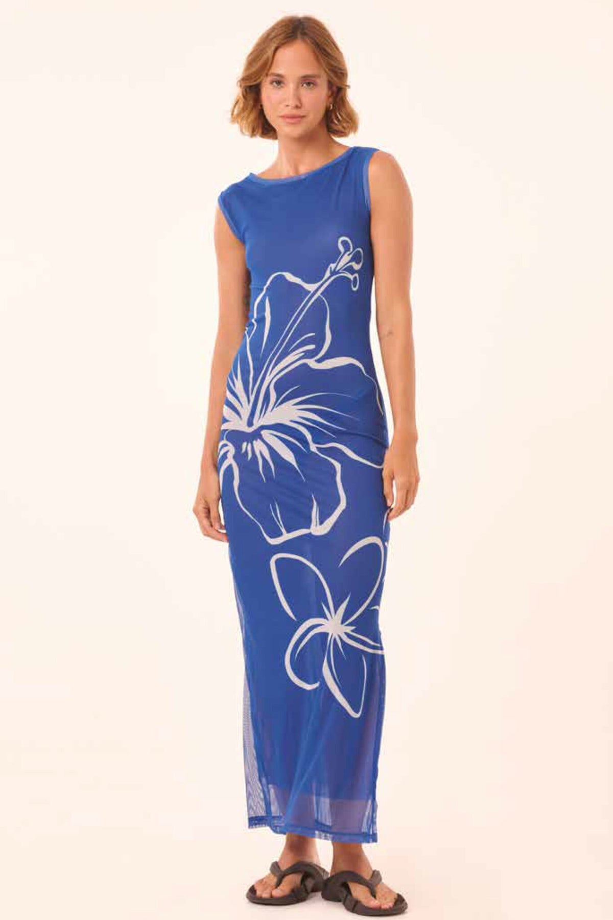 Model Front: Blueman Maxi Dresses Luau Tule Regata
