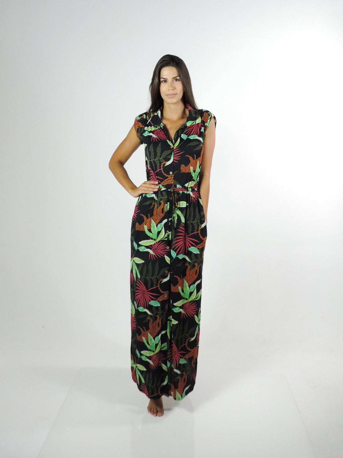 Model Front: La Playa Shirtdress Vestido Chemise Jungle