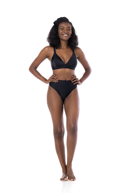 Model Front: La Playa Bikini Tops Top Hot Cavada Preto