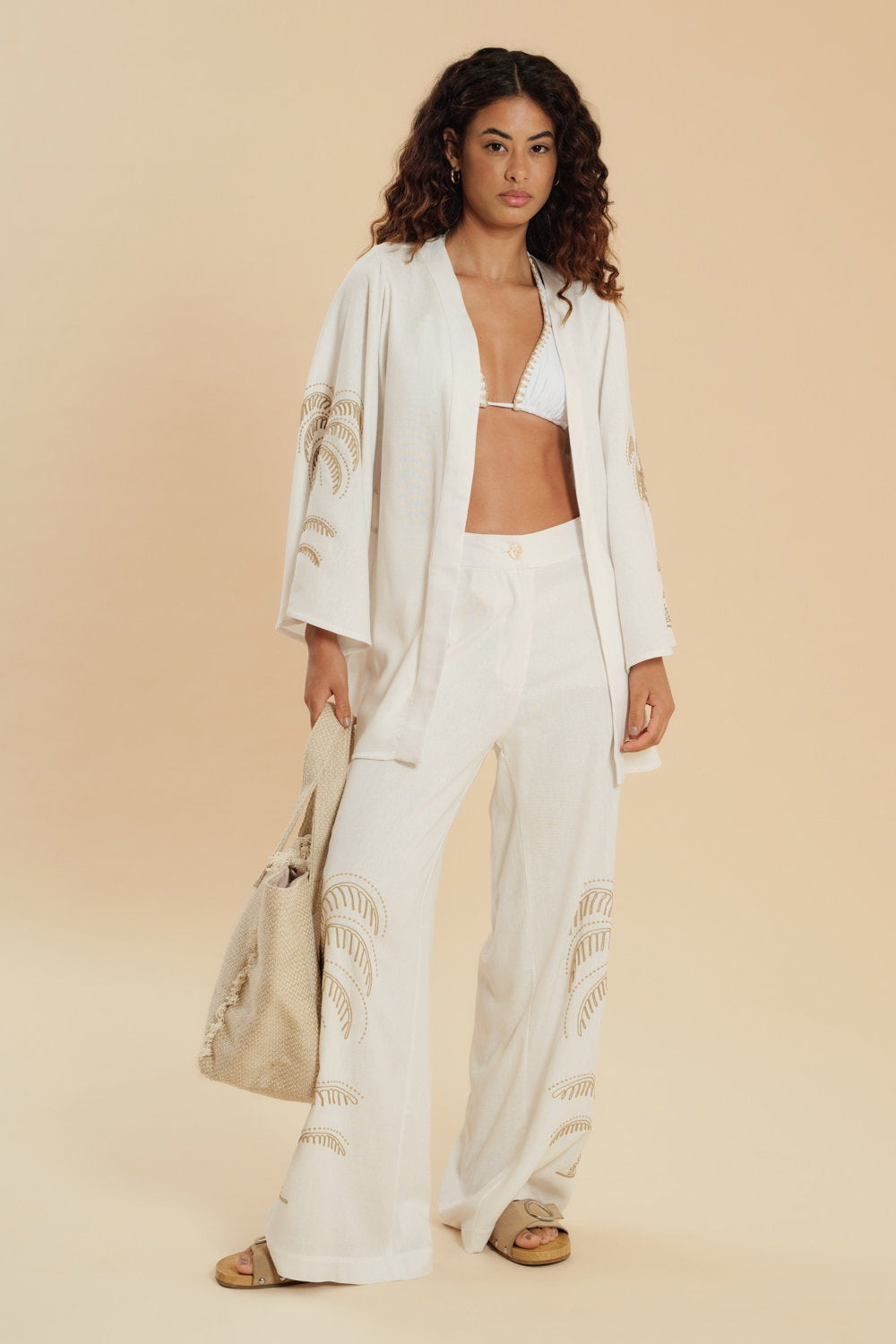 Model Front: Blueman Kaftans And Kimonos Offwhite Kimono Tropical