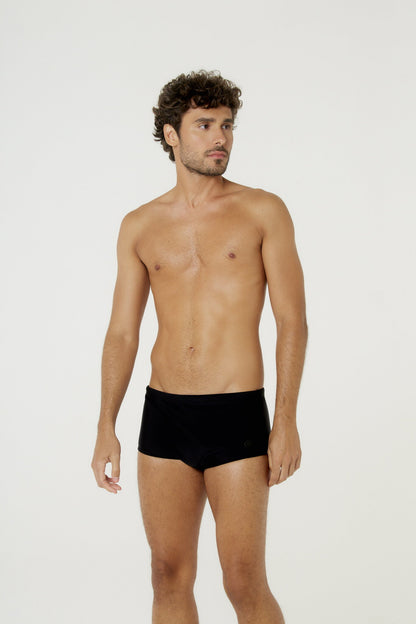 Model Front: Blueman Swim Trunks Sunga Army Lisa Preto V24