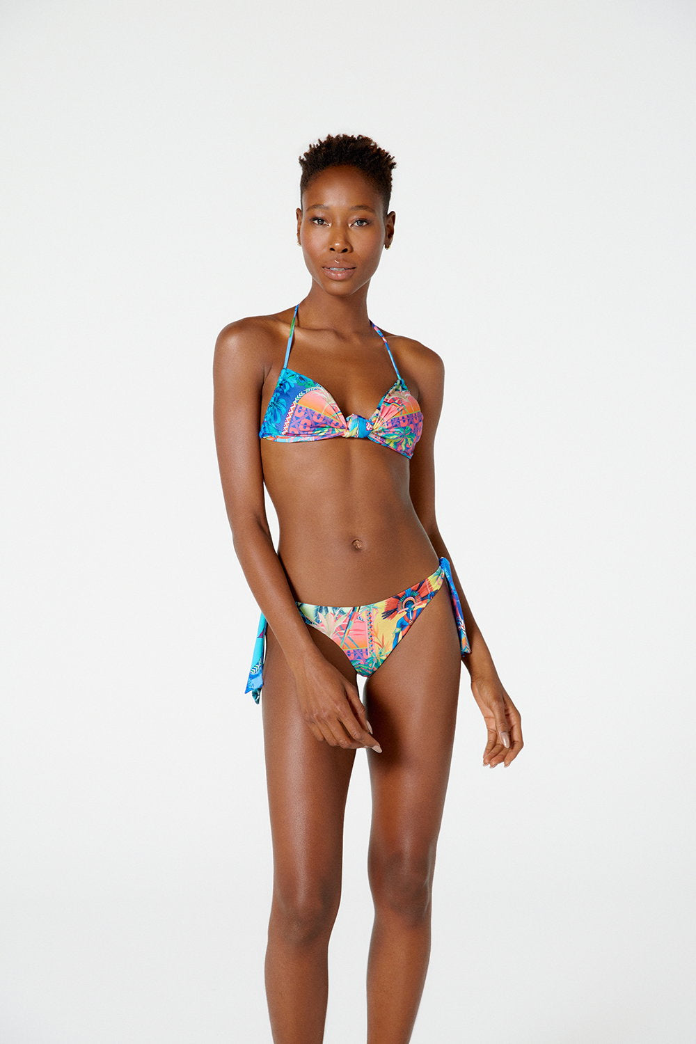 Model Front: Blueman Bikini Bottoms Bottom Arpoador Indio