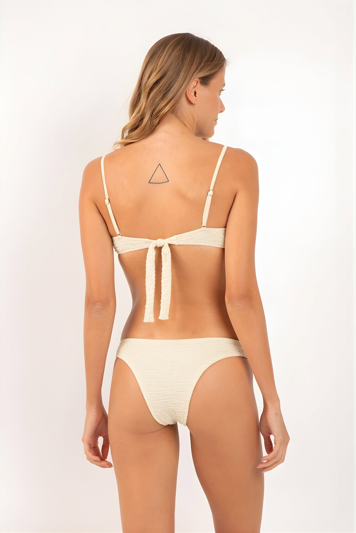 Model Back: Rio De Sol Bikini Bottoms Bottom Brisa-Offwhite Essential