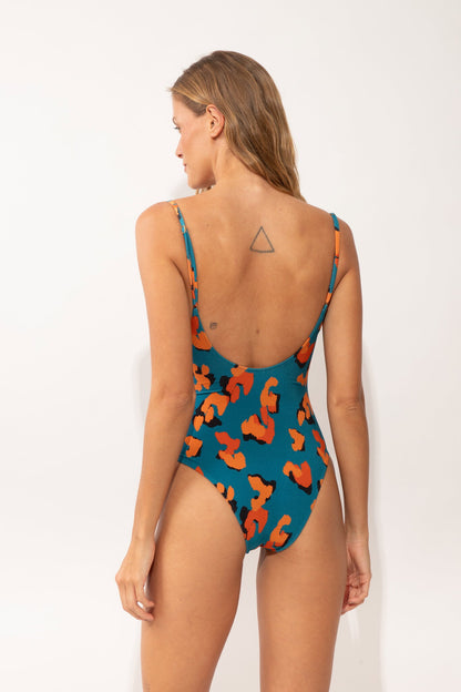 Model Back: Rio De Sol One Piece Swimsuits Luma Hype