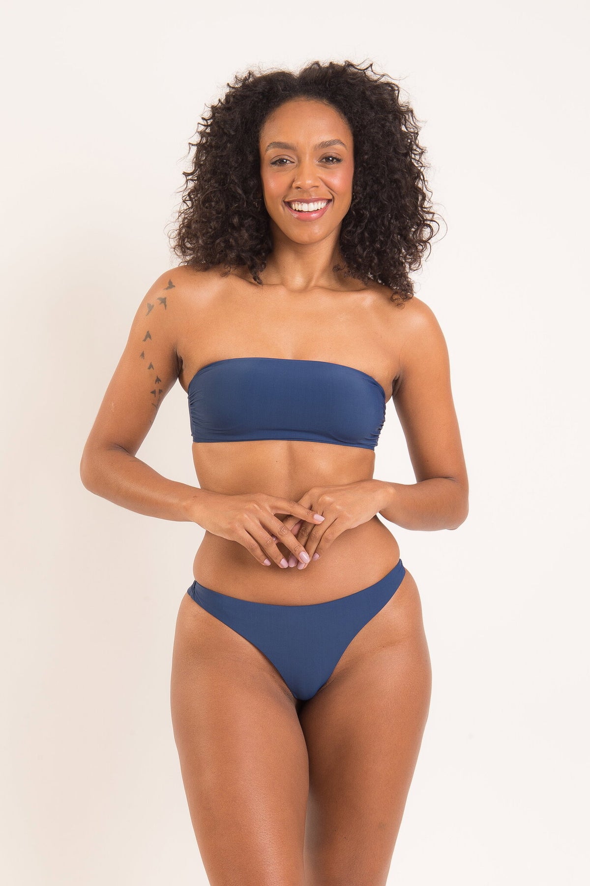 Image 03: Rio De Sol Two Piece Swimwear Set Navy Bandeau-Reto Nice-Fio