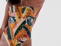 Video: Rio De Sol One Piece Swimsuits El-Arco Ella