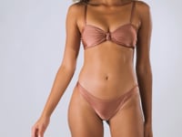 Video: Rio De Sol Top Top Shimmer-Copper Bandeau-Joy