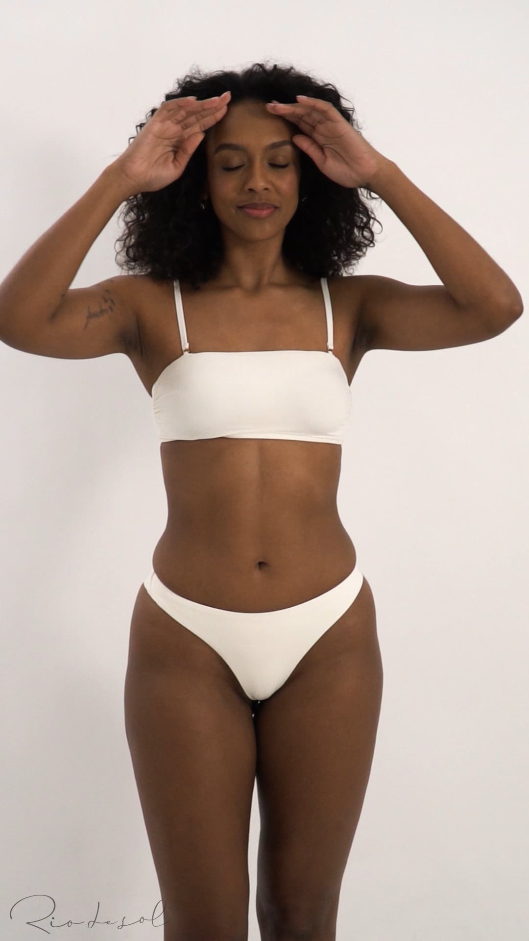 Video: Rio De Sol Bikini Bottoms Bottom Off-White Nice-Fio