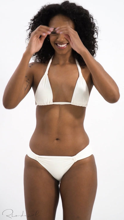 Video: Rio De Sol Bikini Bottoms Bottom Off-White Mel-Comfy
