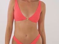 Video: Rio De Sol Bikini Tops Top Malibu-Folia Agnes