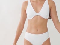 Video: Rio De Sol Bikini Bottoms Bottom Sand-White Kora
